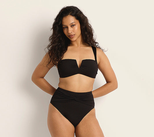Spotlight: Icon Bikini Top & Bikini Bottoms