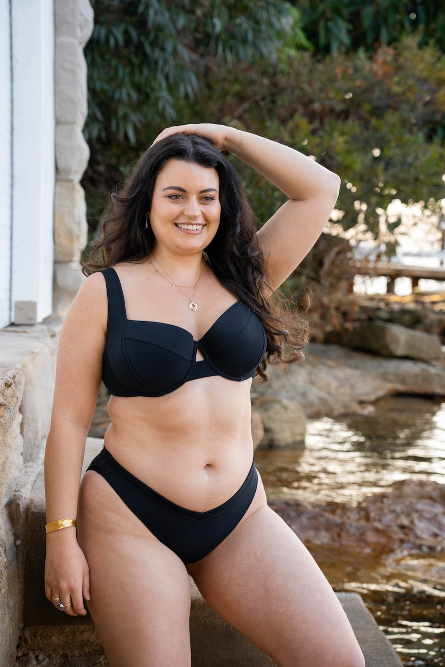 Balconette, v cut bottoms
